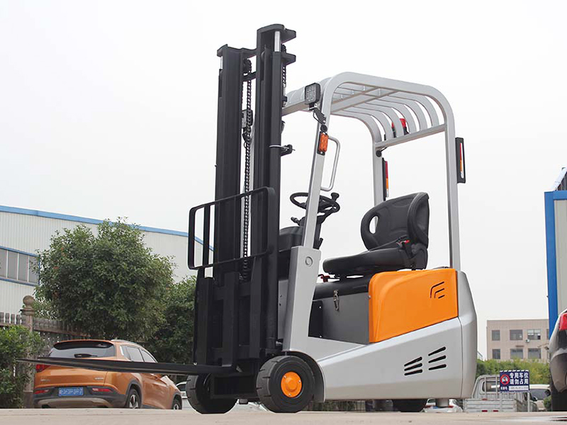 電動(dòng)叉車日常維護(hù)與保養(yǎng)要點(diǎn)